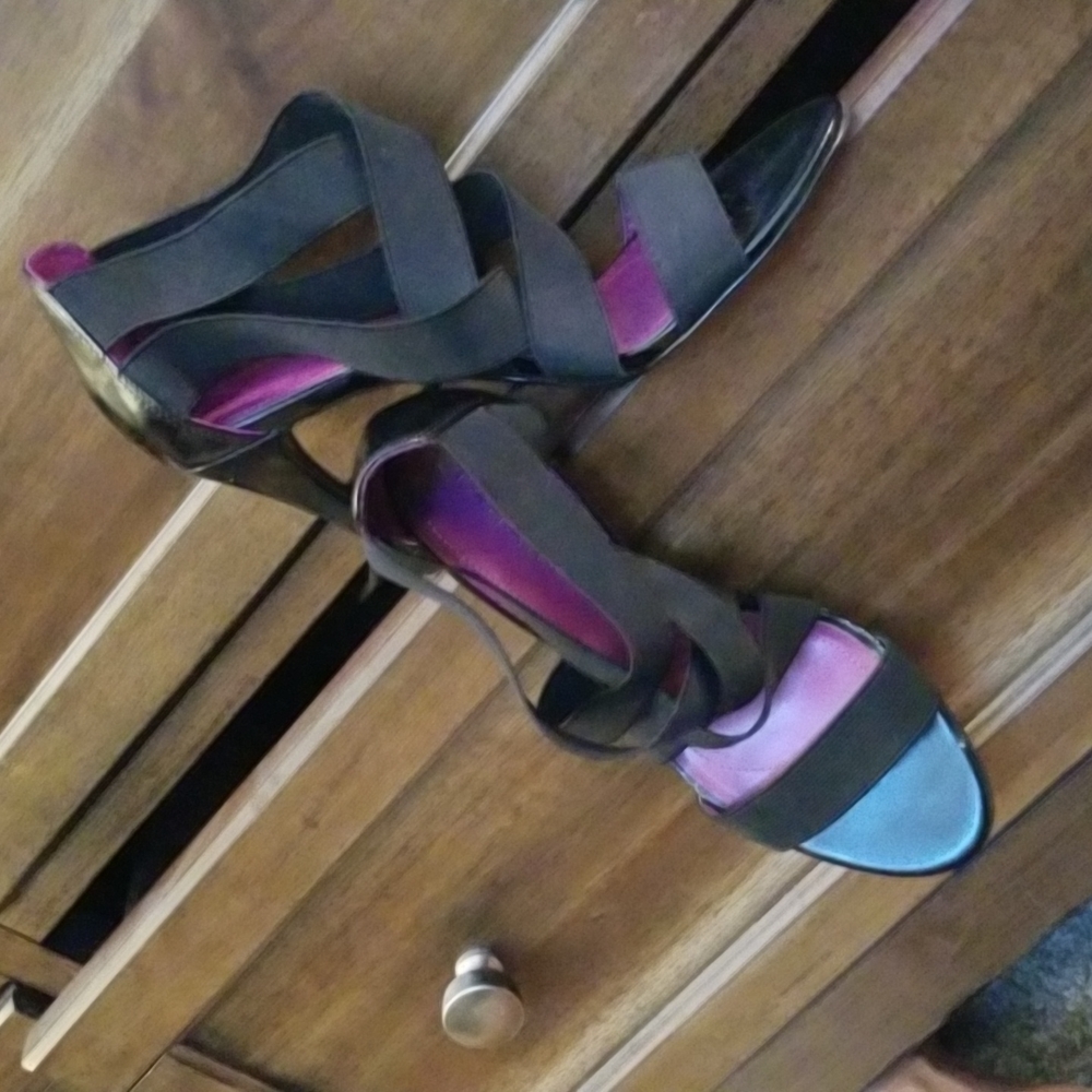 Taheri Hi Heel Sandle - Picture 8 of 9